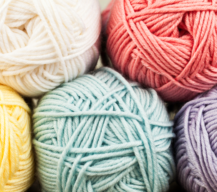 Bilderrahmen mit Wolle verschönern