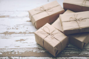 Geschenkverpackungen Packpapier