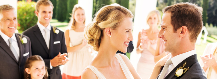 Liebe liegt in der Luft: Die schönsten Hochzeitslieder für Ihre Trauung